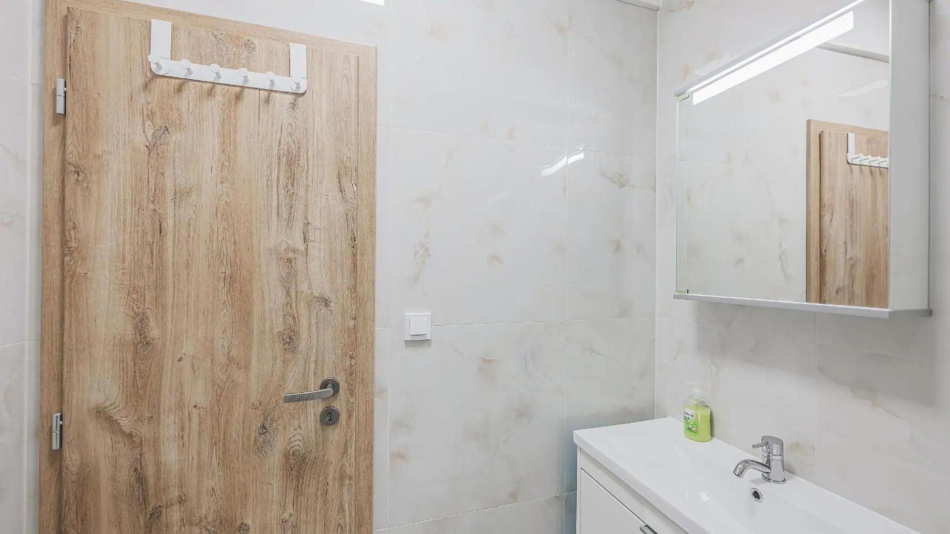 דירות Flat Near Prague Castle Stylish & Prime Location 8
